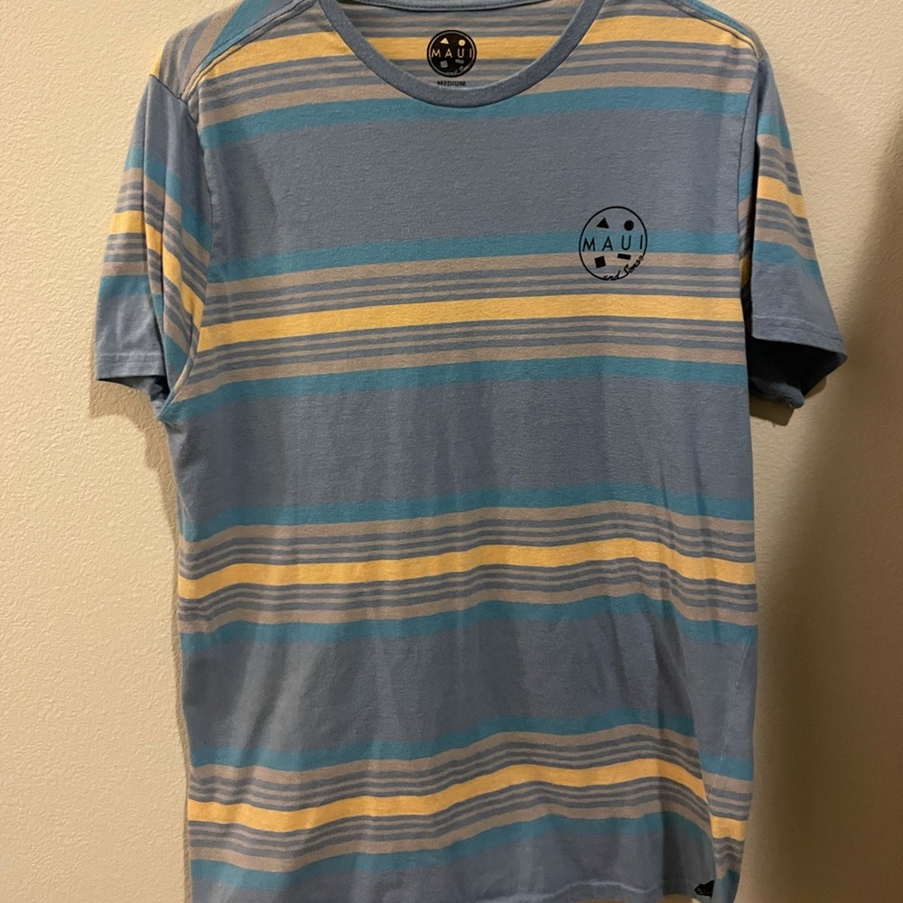 Men’s striped shirt